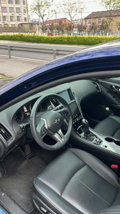 2018 Jeep Grand Commander 2.0T 265HP L4 9AT,autocango,china used car exporter,china ev exporter,chinese used car exporter,chinese used ev exporter