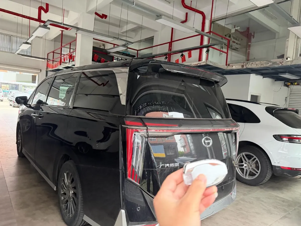 2023 GAC Trumpchi M8 2.0T 252HP L4 8AT,autocango,china used car exporter,china ev exporter,chinese used car exporter,chinese used ev exporter