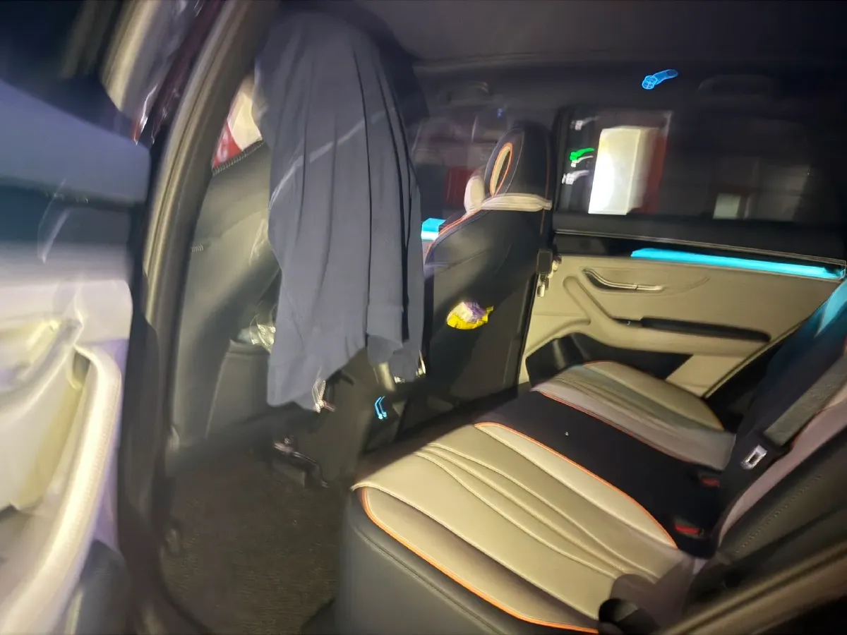 2021 Geely JiaJi 1.5T 177HP L3 7DCT PHEV 11.3KWH,autocango,china used car exporter,china ev exporter,chinese used car exporter,chinese used ev exporter