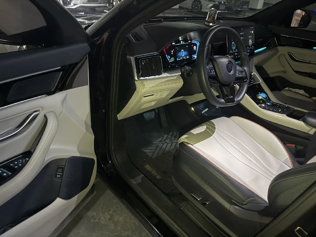 2021 Geely JiaJi 1.5T 177HP L3 7DCT PHEV 11.3KWH,autocango,china used car exporter,china ev exporter,chinese used car exporter,chinese used ev exporter