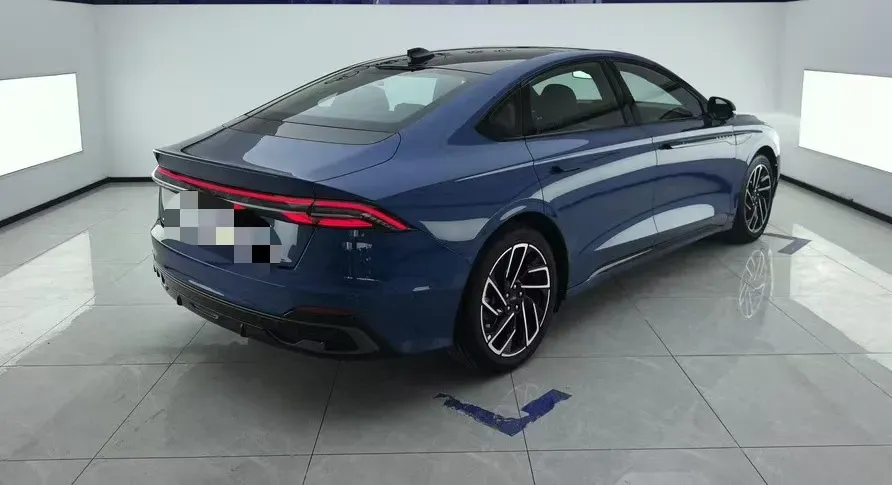 2022 Lincoln Z 2.0T 246HP L4 8AT,autocango,china used car exporter,china ev exporter,chinese used car exporter,chinese used ev exporter