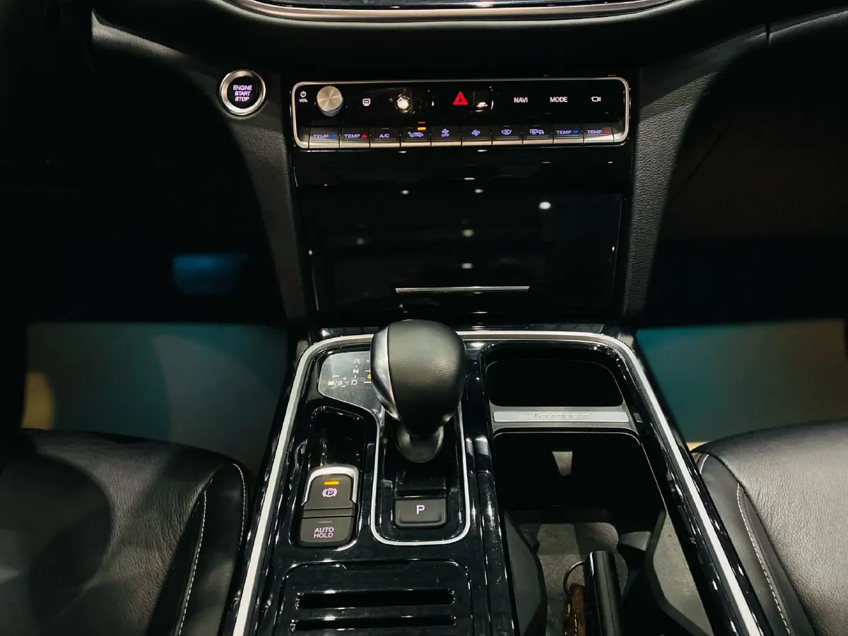 2020 GAC Trumpchi GS8 2.0T 252HP L4 6AT,autocango,china used car exporter,china ev exporter,chinese used car exporter,chinese used ev exporter