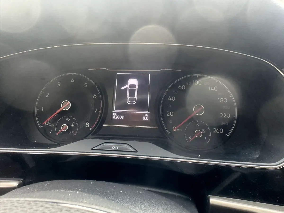 2021 Volkswagen Passat 2.0T 186HP L4 7DCT,autocango,china used car exporter,china ev exporter,chinese used car exporter,chinese used ev exporter