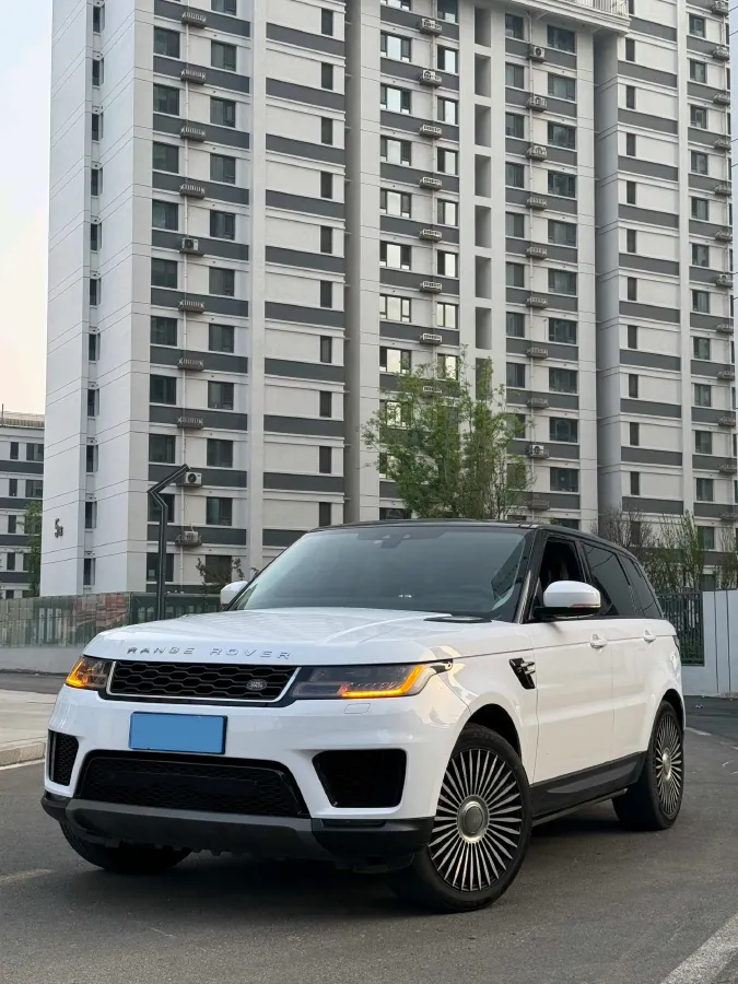 2019 Land Rover Range Rover Sport 3.0T 340HP V6 8AT,autocango,china used car exporter,china ev exporter,chinese used car exporter,chinese used ev exporter