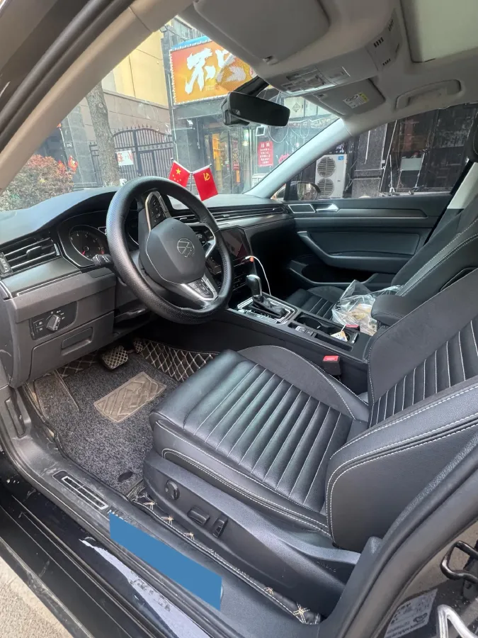 2023 Volkswagen Magotan 2.0T 186HP L4 7DCT,autocango,china used car exporter,china ev exporter,chinese used car exporter,chinese used ev exporter