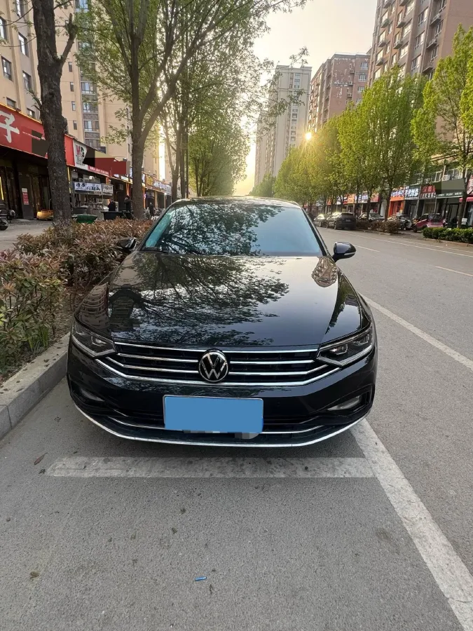 2023 Volkswagen Magotan 2.0T 186HP L4 7DCT,autocango,china used car exporter,china ev exporter,chinese used car exporter,chinese used ev exporter