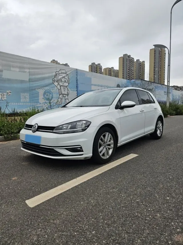 2018 Volkswagen Golf 1.6L 110HP L4 6AT,autocango,china used car exporter,china ev exporter,chinese used car exporter,chinese used ev exporter