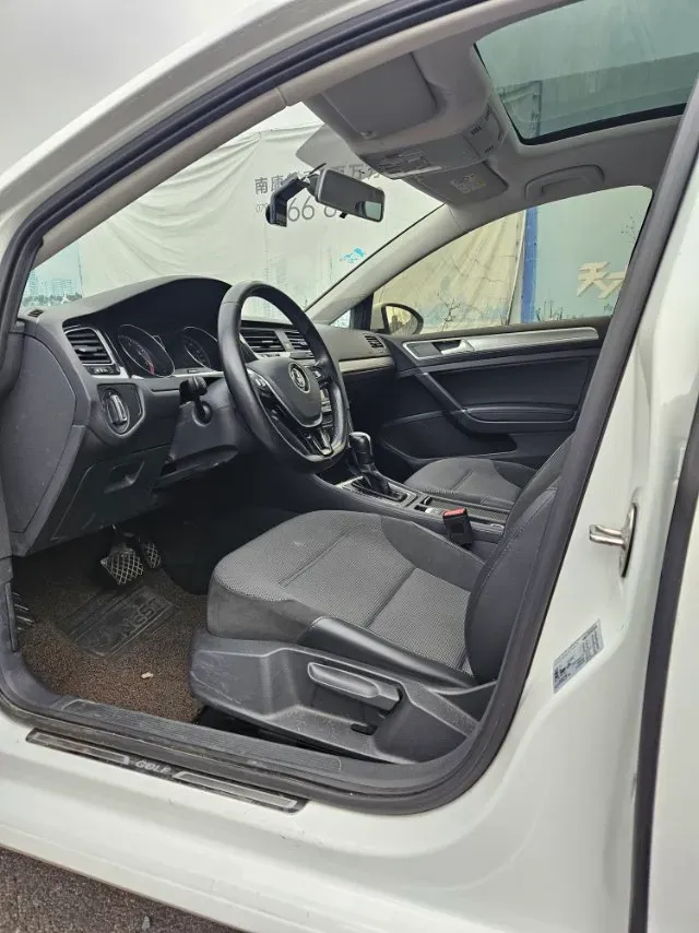 2018 Volkswagen Golf 1.6L 110HP L4 6AT,autocango,china used car exporter,china ev exporter,chinese used car exporter,chinese used ev exporter