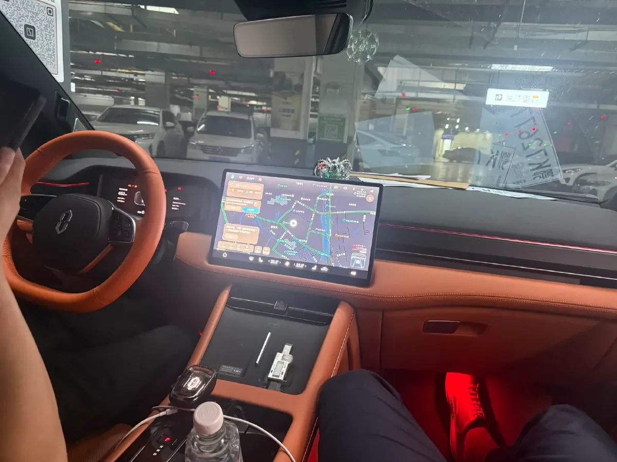 2024 AITO AITO M7 1.5T 152HP L4 REEV 42KWH,autocango,china used car exporter,china ev exporter,chinese used car exporter,chinese used ev exporter