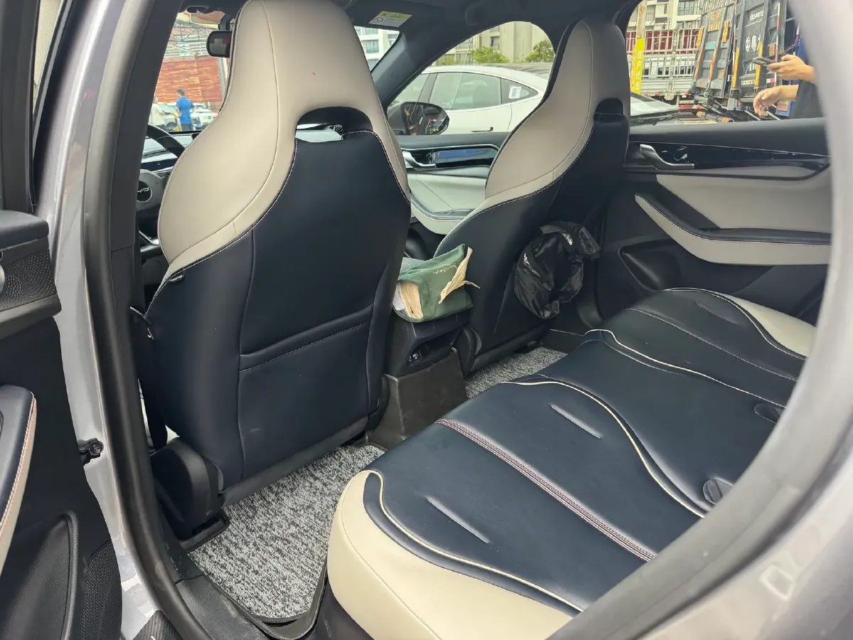 2021 Haval F7 1.5T 169HP L4 7DCT,autocango,china used car exporter,china ev exporter,chinese used car exporter,chinese used ev exporter