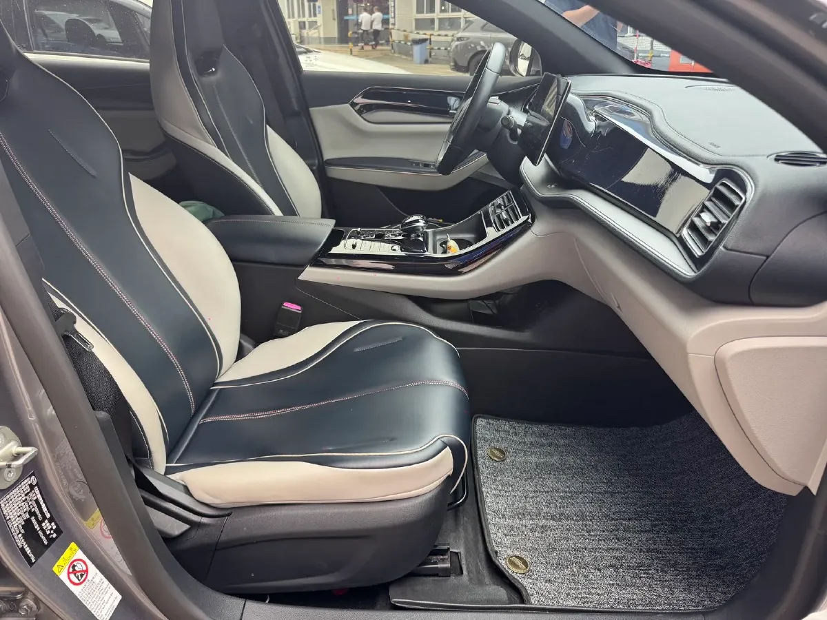 2021 Haval F7 1.5T 169HP L4 7DCT,autocango,china used car exporter,china ev exporter,chinese used car exporter,chinese used ev exporter