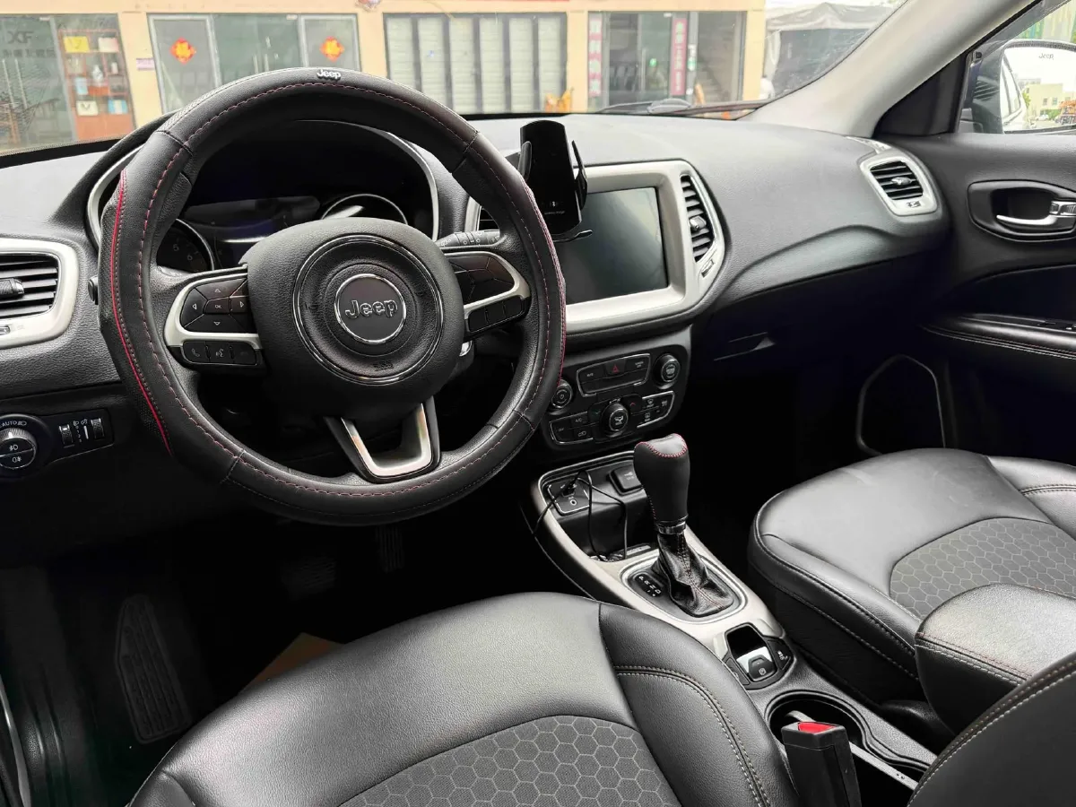 2019 Jeep Compass 1.3T 173HP L4 7DCT,autocango,china used car exporter,china ev exporter,chinese used car exporter,chinese used ev exporter