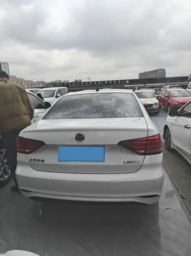 2019 Volkswagen T-Cross 1.5L 113HP L4 6AT,autocango,china used car exporter,china ev exporter,chinese used car exporter,chinese used ev exporter