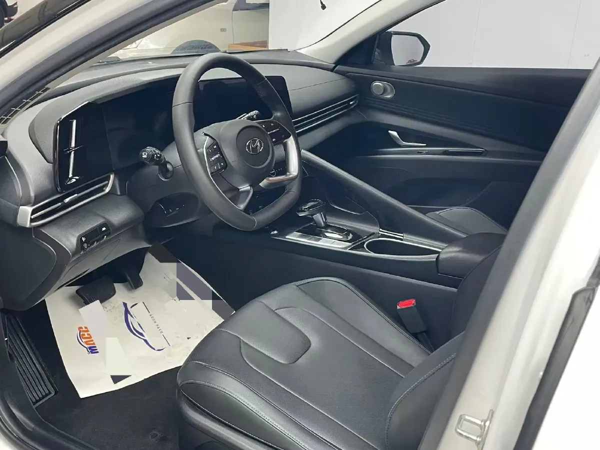 2021 Hyundai Elantra 1.5L 115HP L4 CVT,autocango,china used car exporter,china ev exporter,chinese used car exporter,chinese used ev exporter