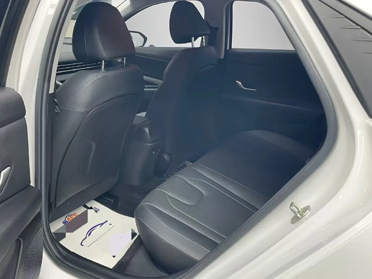 2021 Hyundai Elantra 1.5L 115HP L4 CVT,autocango,china used car exporter,china ev exporter,chinese used car exporter,chinese used ev exporter