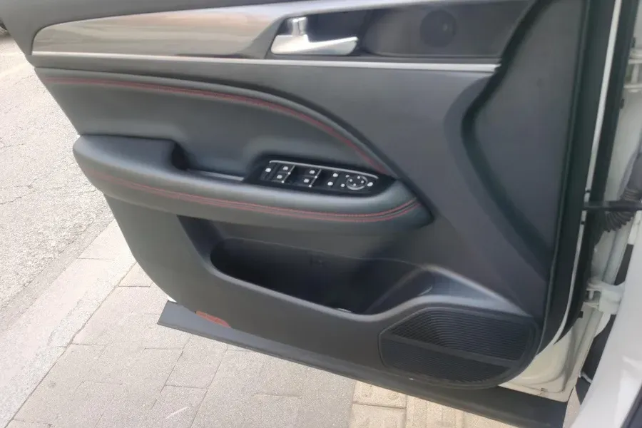 2023 GAC Trumpchi GS4 Plus 2.0T 252HP L4 6AT,autocango,china used car exporter,china ev exporter,chinese used car exporter,chinese used ev exporter