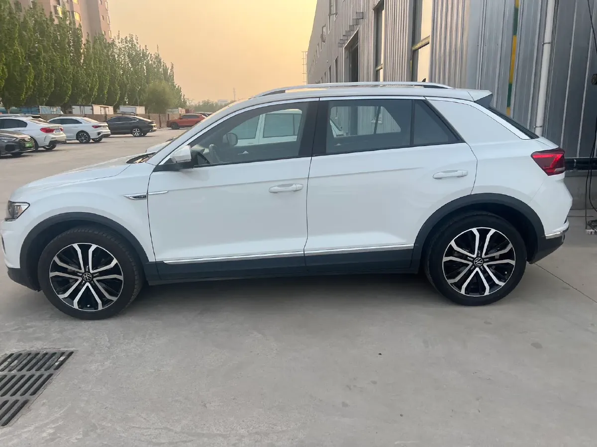 2021 Volkswagen T-Roc 1.4T 150HP L4 7DCT,autocango,china used car exporter,china ev exporter,chinese used car exporter,chinese used ev exporter