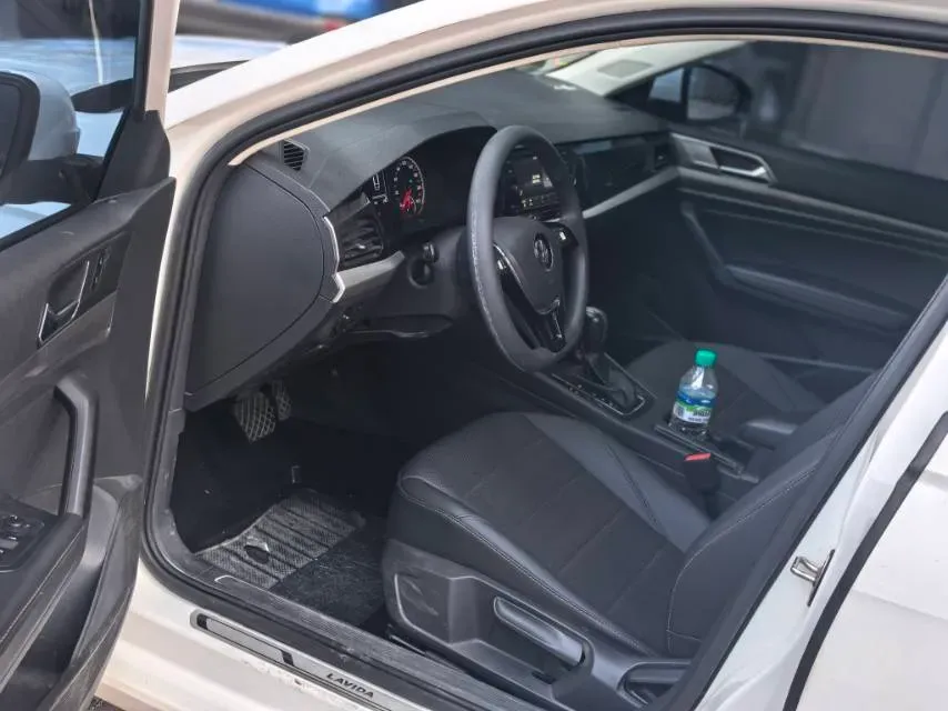 2019 Volkswagen Lavida 1.5L 113HP L4 6AT,autocango,china used car exporter,china ev exporter,chinese used car exporter,chinese used ev exporter