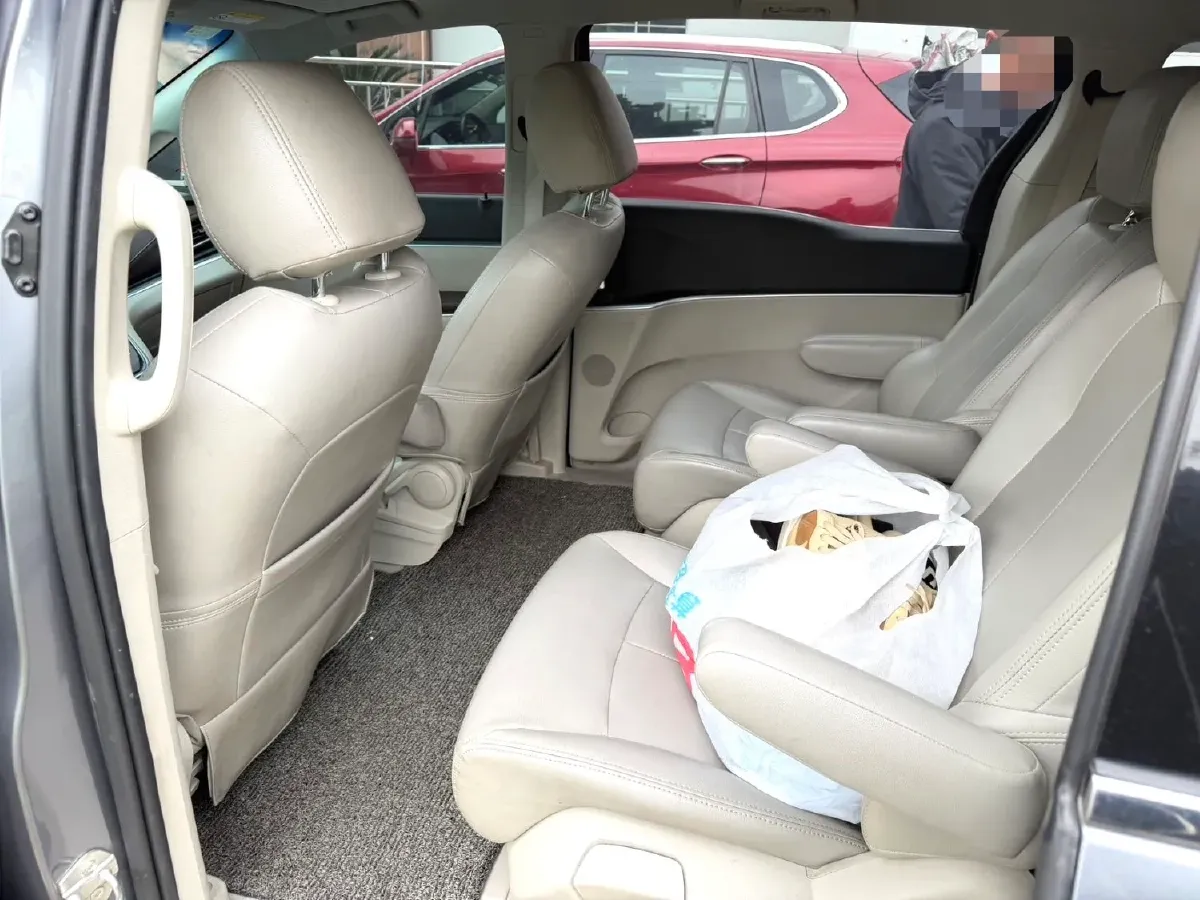 2021 Buick GL8 2.0T 237HP L4 9AT,autocango,china used car exporter,china ev exporter,chinese used car exporter,chinese used ev exporter