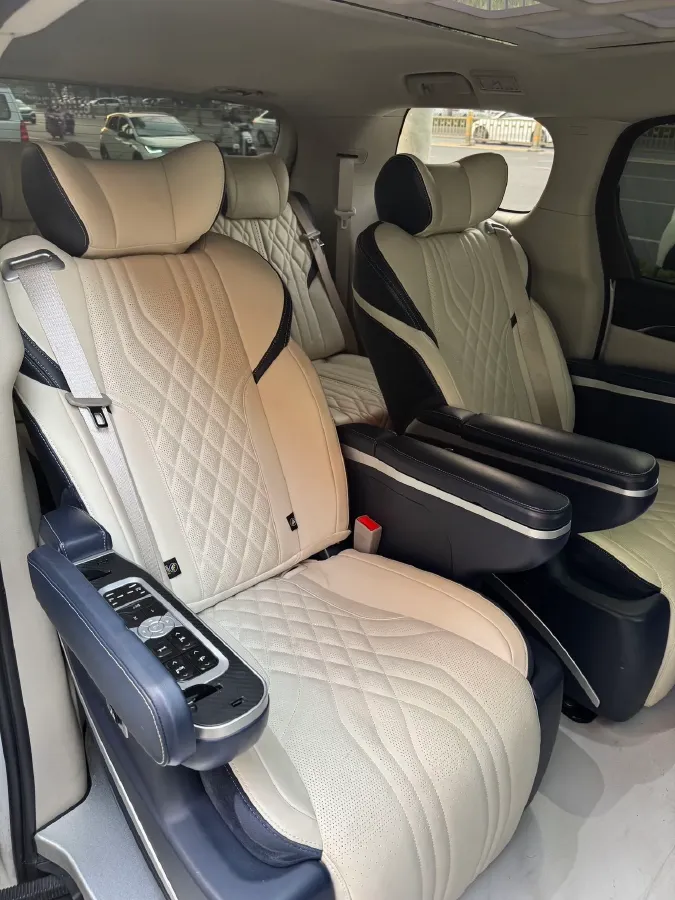 2020 Buick GL8 2.0T 237HP L4 9AT,autocango,china used car exporter,china ev exporter,chinese used car exporter,chinese used ev exporter