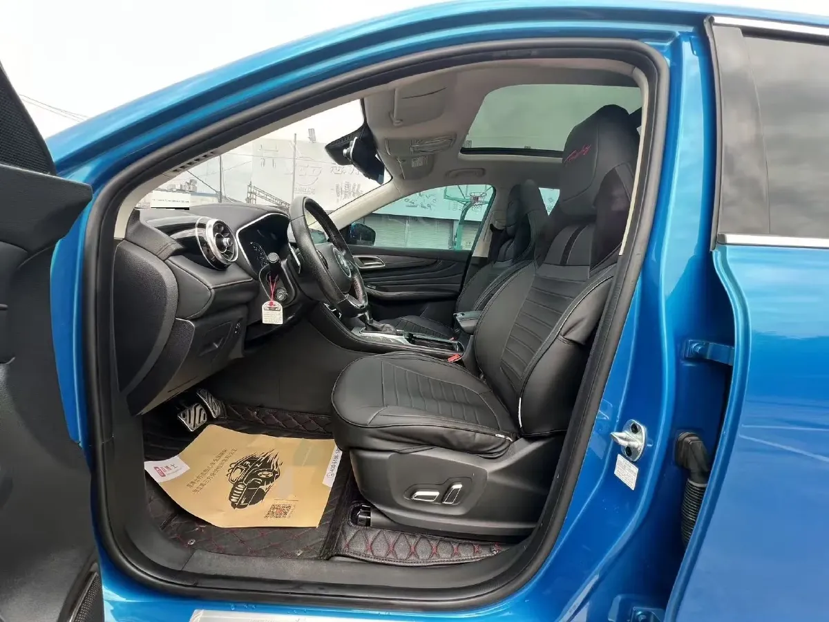 2018 MG HS 2.0T 231HP L4 6DCT,autocango,china used car exporter,china ev exporter,chinese used car exporter,chinese used ev exporter