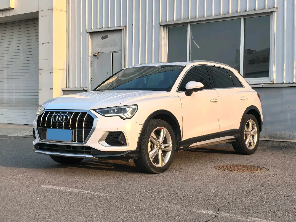 2020 Audi Q3 1.4T 150HP L4 7DCT,autocango,china used car exporter,china ev exporter,chinese used car exporter,chinese used ev exporter