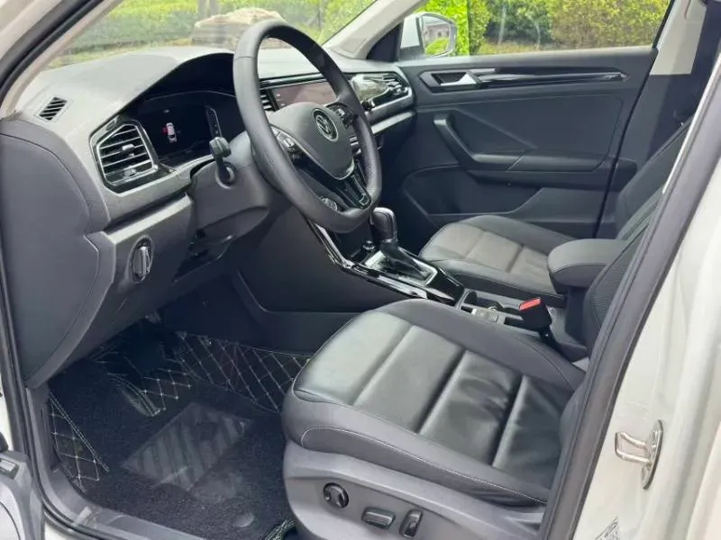 2022 Volkswagen T-Roc 1.4T 150HP L4 7DCT,autocango,china used car exporter,china ev exporter,chinese used car exporter,chinese used ev exporter