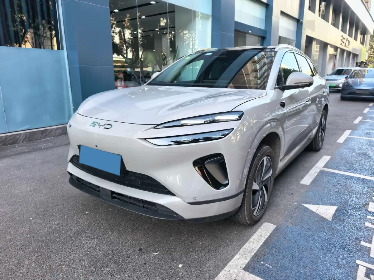 2025 LanDian E5 PLUS 1.5L 95HP L4 E-CVT PHEV,autocango,china used car exporter,china ev exporter,chinese used car exporter,chinese used ev exporter
