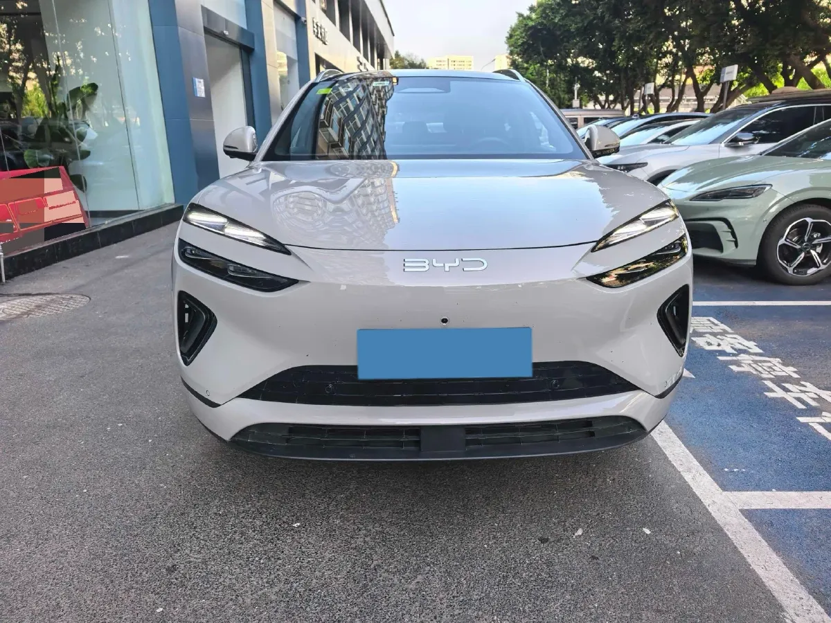 2025 LanDian E5 PLUS 1.5L 95HP L4 E-CVT PHEV,autocango,china used car exporter,china ev exporter,chinese used car exporter,chinese used ev exporter