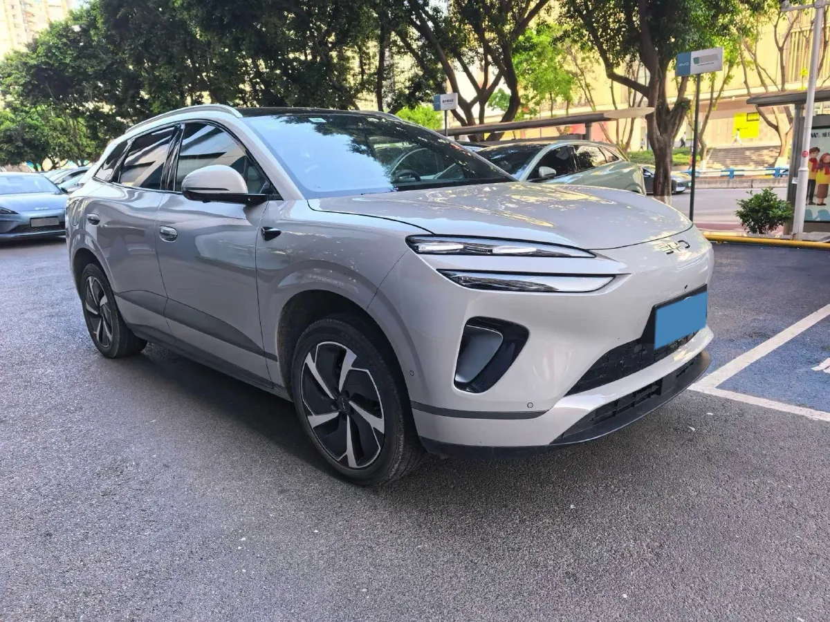 2025 LanDian E5 PLUS 1.5L 95HP L4 E-CVT PHEV,autocango,china used car exporter,china ev exporter,chinese used car exporter,chinese used ev exporter