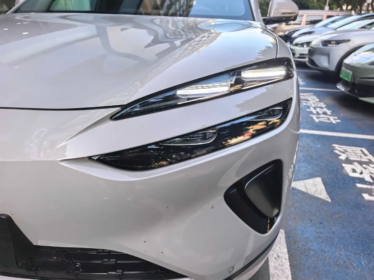 2025 LanDian E5 PLUS 1.5L 95HP L4 E-CVT PHEV,autocango,china used car exporter,china ev exporter,chinese used car exporter,chinese used ev exporter