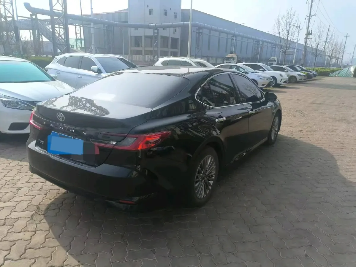 2024 Toyota Camry 2.0L 152HP L4 E-CVT Hybrid,autocango,china used car exporter,china ev exporter,chinese used car exporter,chinese used ev exporter