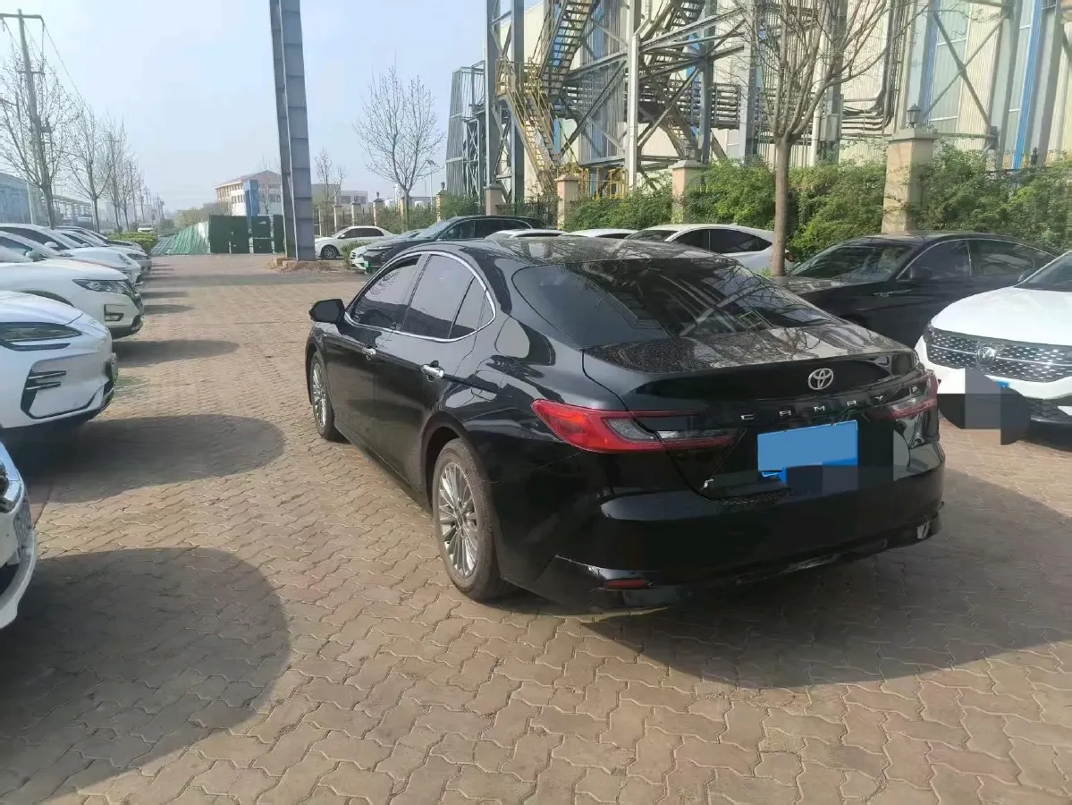 2024 Toyota Camry 2.0L 152HP L4 E-CVT Hybrid,autocango,china used car exporter,china ev exporter,chinese used car exporter,chinese used ev exporter