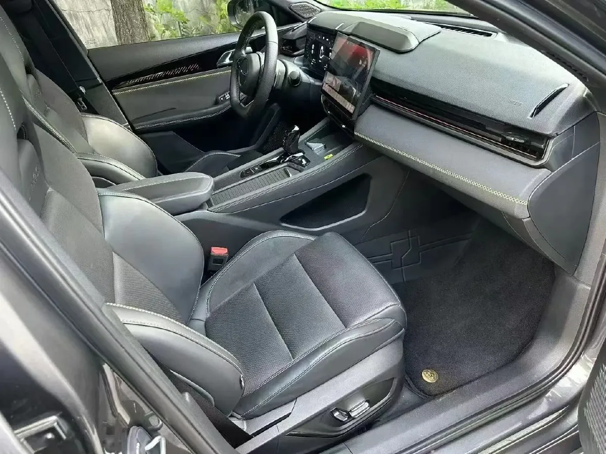 2023 MAXUS G50 1.5T 181HP L4 7DCT,autocango,china used car exporter,china ev exporter,chinese used car exporter,chinese used ev exporter