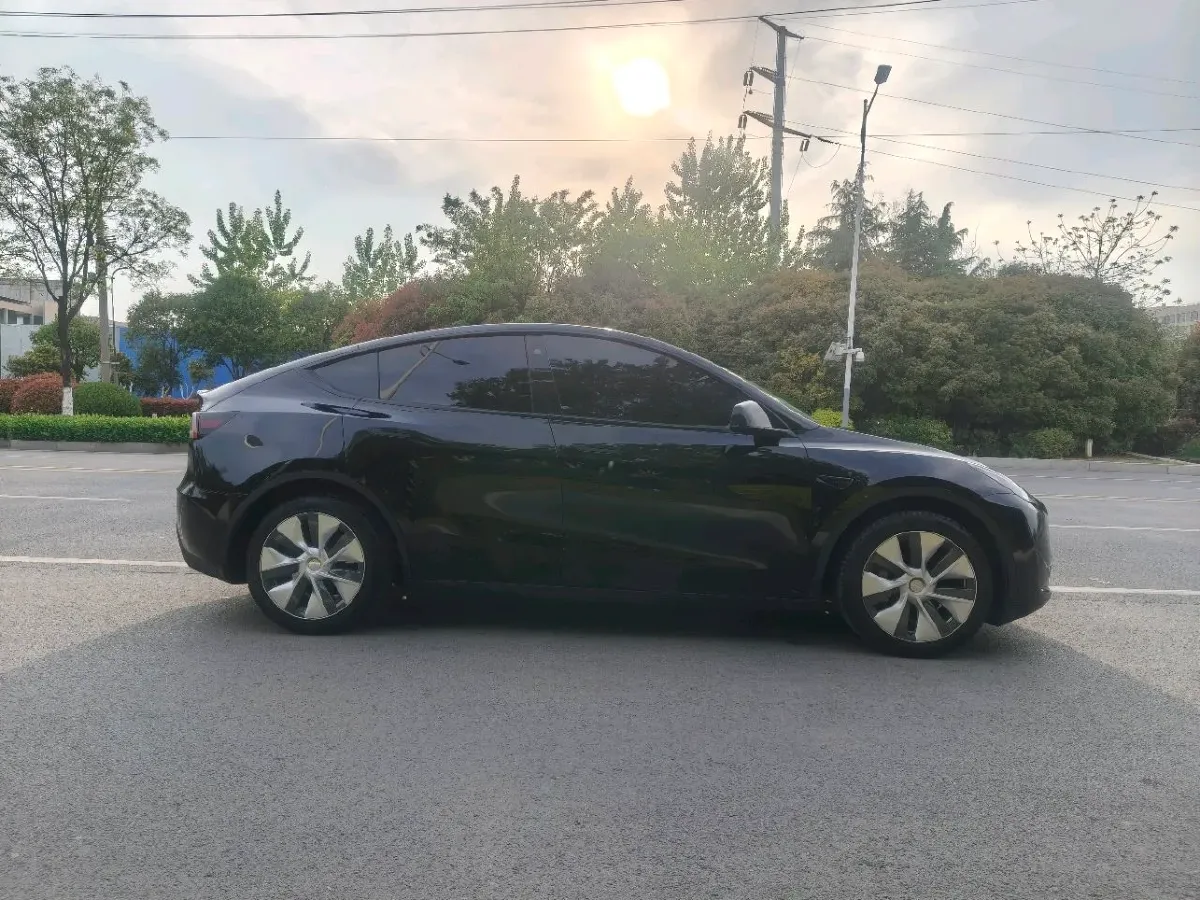 2022 Tesla Model Y BEV 60KWH,autocango,china used car exporter,china ev exporter,chinese used car exporter,chinese used ev exporter