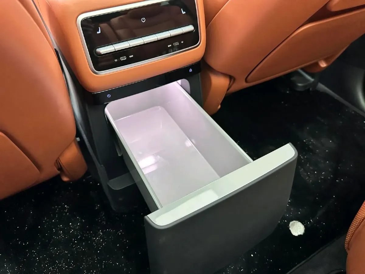 2022 Li L9 Range Extended 154HP REEV 42.6KWH,autocango,china used car exporter,china ev exporter,chinese used car exporter,chinese used ev exporter