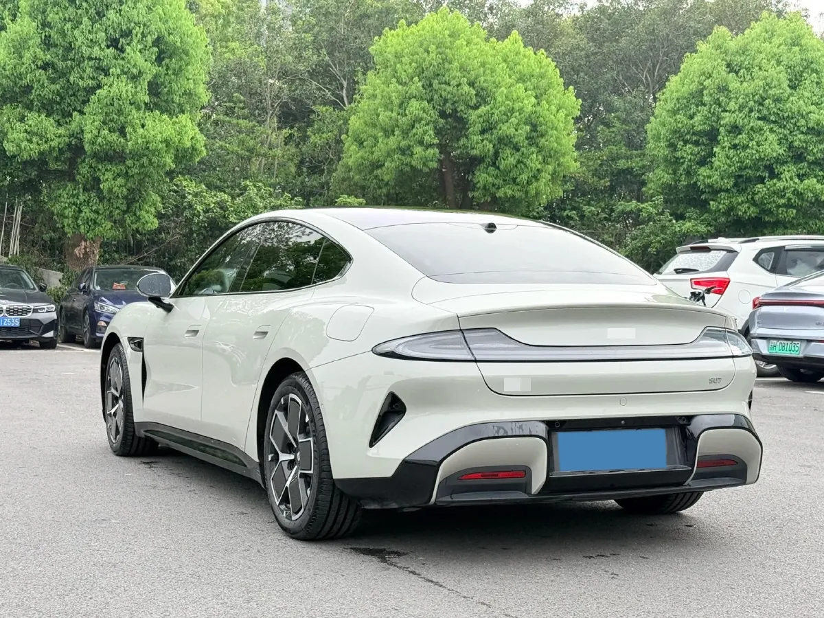 2024 MI SU7 BEV 73.6KWH,autocango,china used car exporter,china ev exporter,chinese used car exporter,chinese used ev exporter