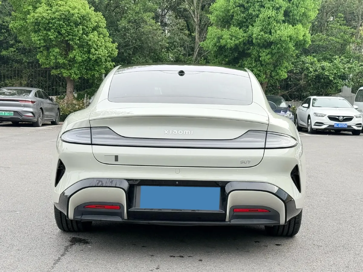 2024 MI SU7 BEV 73.6KWH,autocango,china used car exporter,china ev exporter,chinese used car exporter,chinese used ev exporter