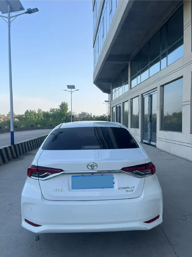2021 Toyota Corolla 1.2T 116HP L4 CVT,autocango,china used car exporter,china ev exporter,chinese used car exporter,chinese used ev exporter