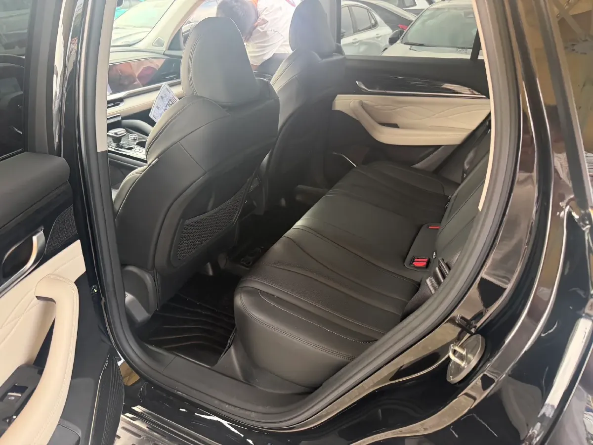 2023 Geely Monjaro 2.0T 238HP L4 8AT,autocango,china used car exporter,china ev exporter,chinese used car exporter,chinese used ev exporter