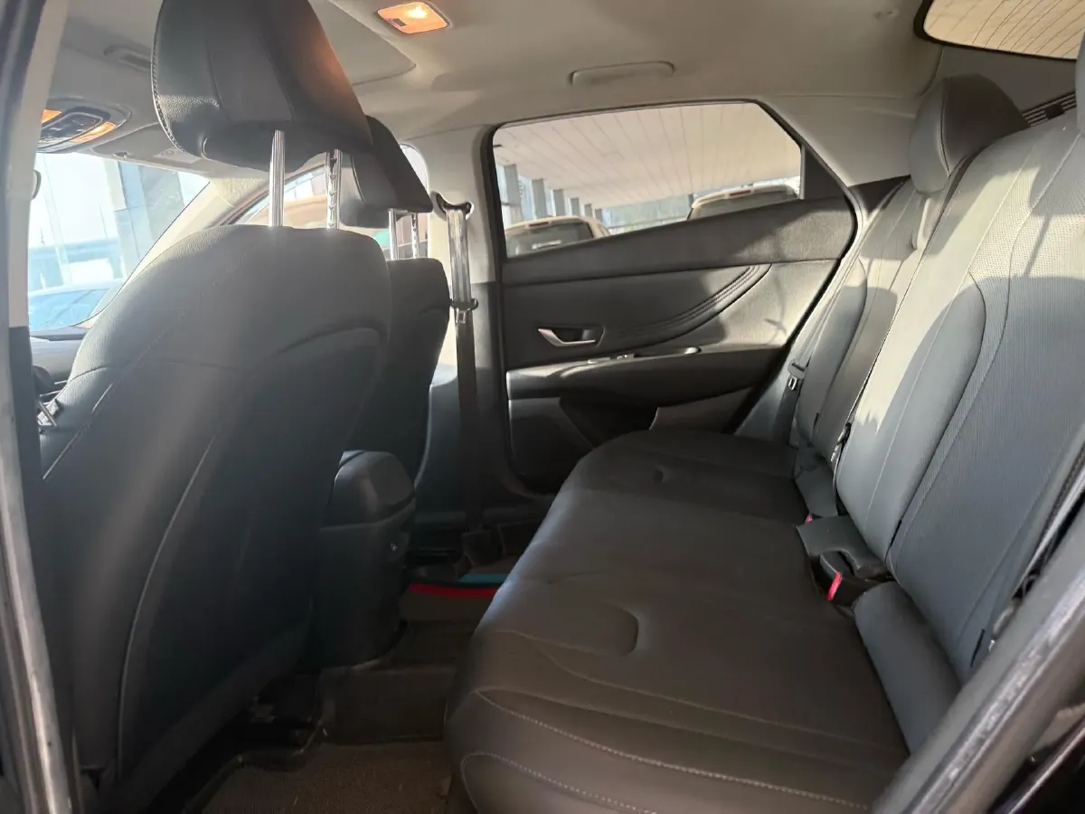 2021 Hyundai Elantra 1.5L 115HP L4 CVT,autocango,china used car exporter,china ev exporter,chinese used car exporter,chinese used ev exporter