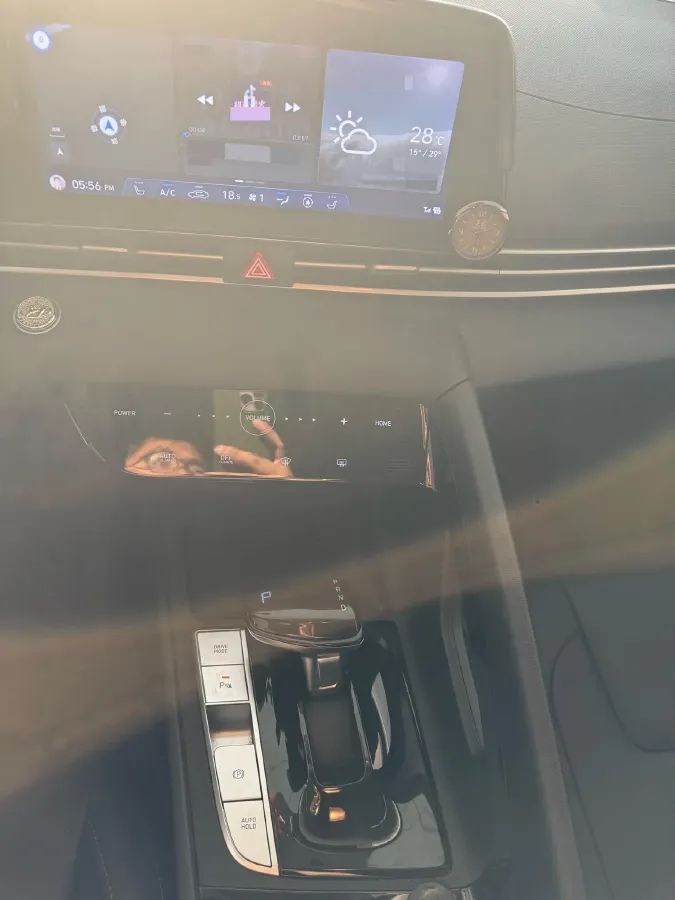 2021 Hyundai Elantra 1.5L 115HP L4 CVT,autocango,china used car exporter,china ev exporter,chinese used car exporter,chinese used ev exporter