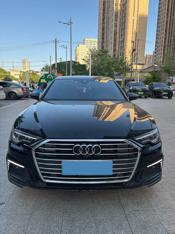 2023 Jaguar F-PACE 2.0T 250HP L4 8AT,autocango,china used car exporter,china ev exporter,chinese used car exporter,chinese used ev exporter