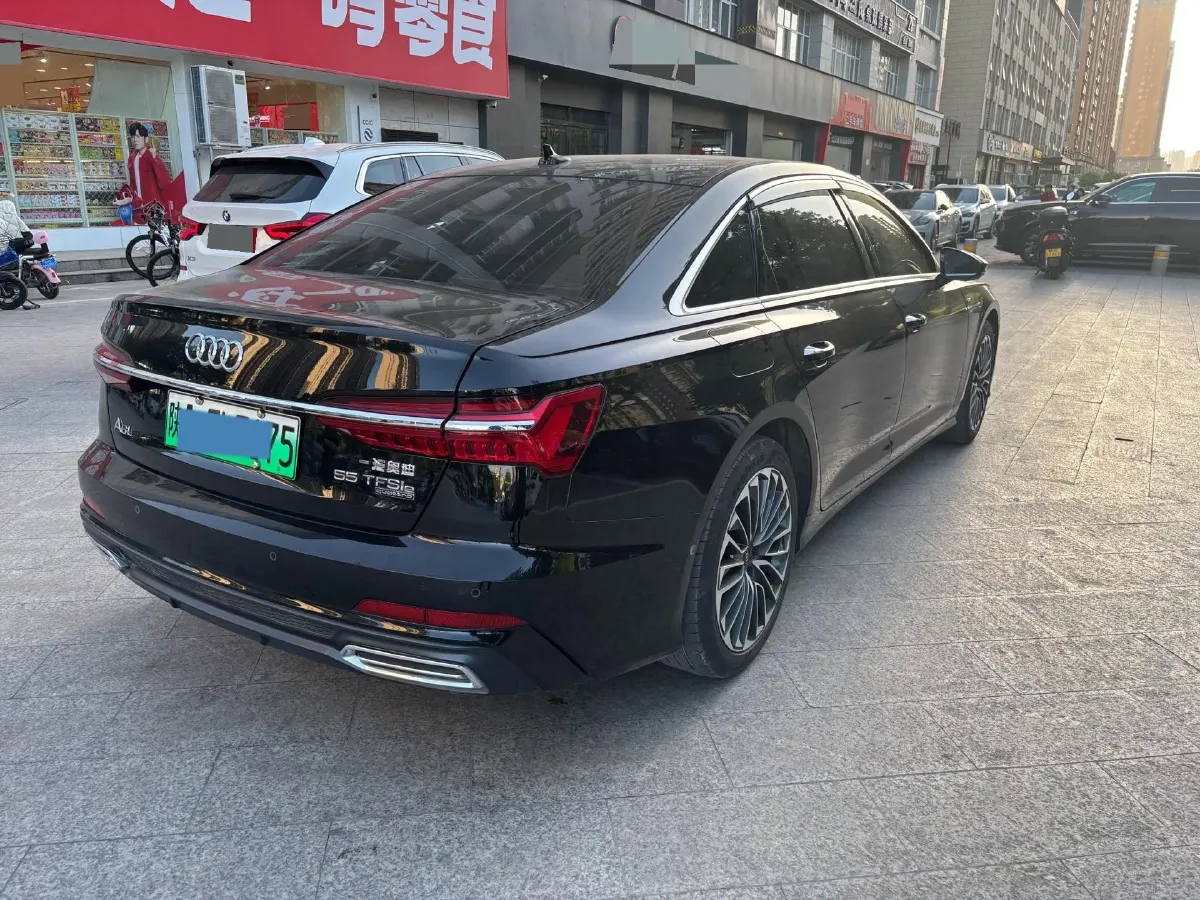 2023 Jaguar F-PACE 2.0T 250HP L4 8AT,autocango,china used car exporter,china ev exporter,chinese used car exporter,chinese used ev exporter