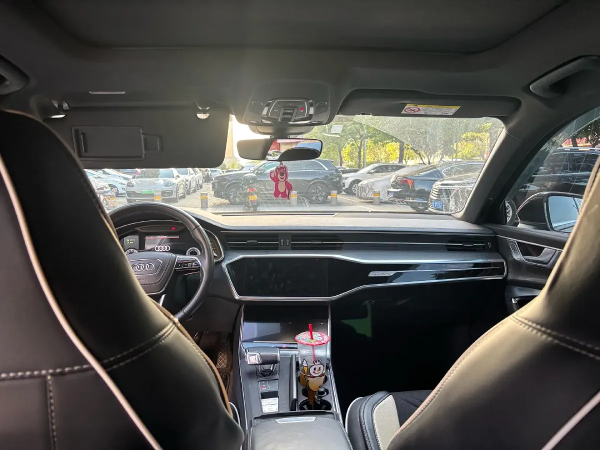 2023 Jaguar F-PACE 2.0T 250HP L4 8AT,autocango,china used car exporter,china ev exporter,chinese used car exporter,chinese used ev exporter