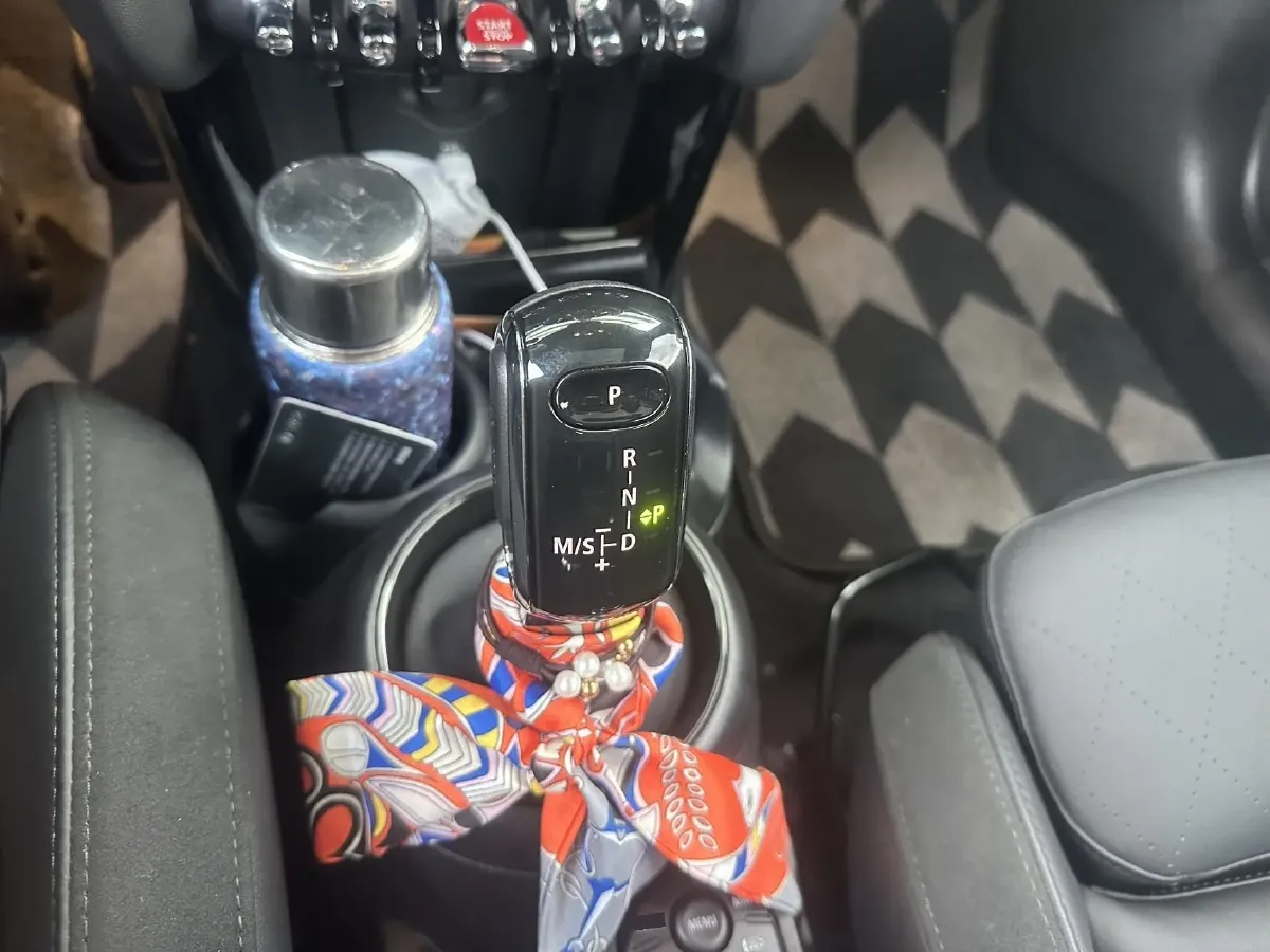 2023 MINI MINI 2.0T 178HP L4 7DCT,autocango,china used car exporter,china ev exporter,chinese used car exporter,chinese used ev exporter