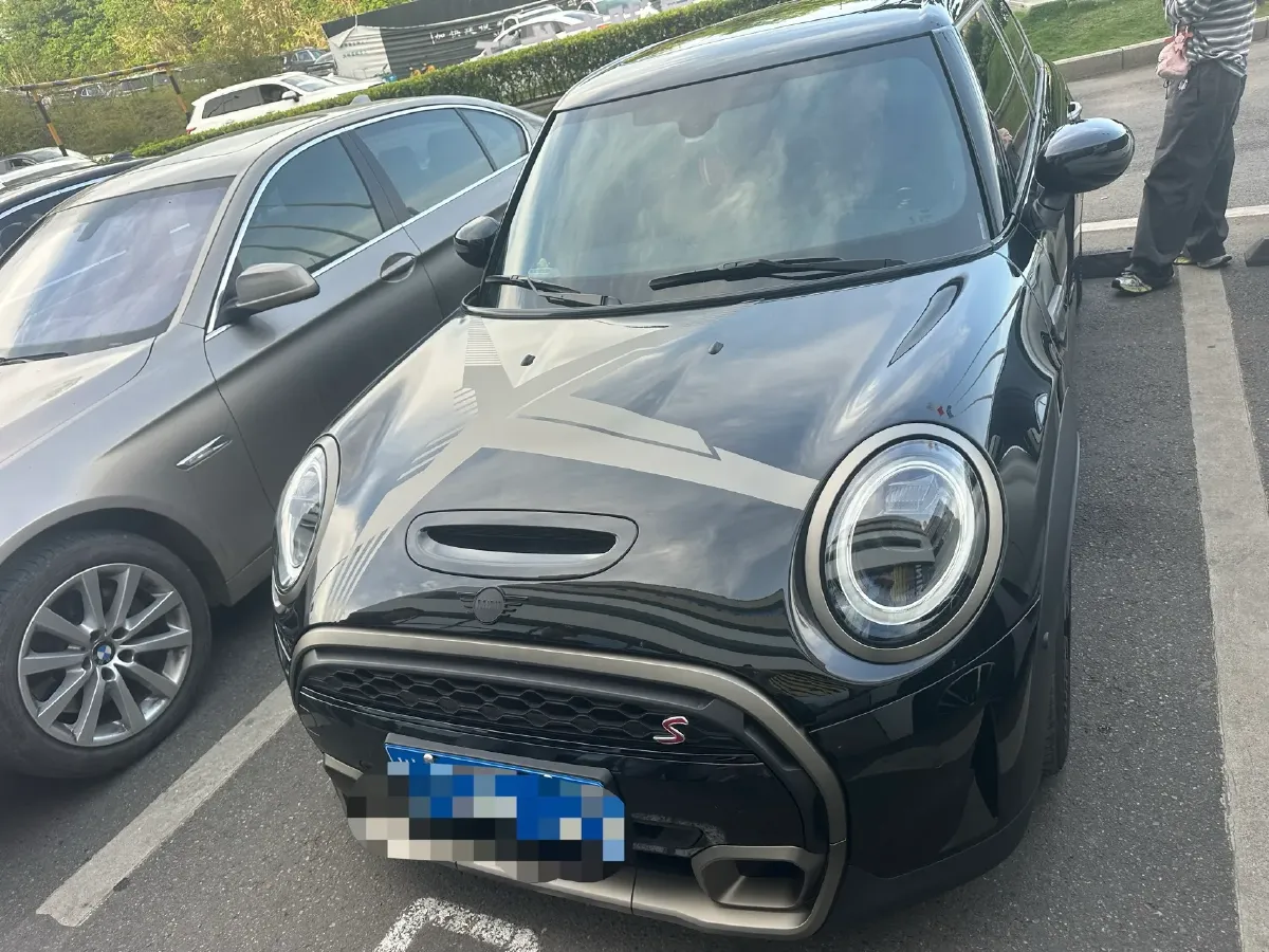 2023 MINI MINI 2.0T 178HP L4 7DCT,autocango,china used car exporter,china ev exporter,chinese used car exporter,chinese used ev exporter