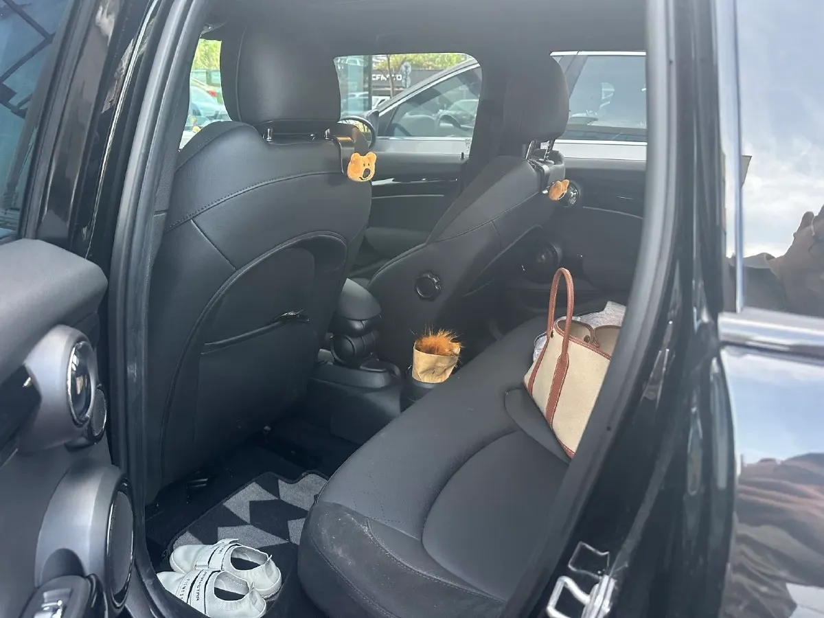 2023 MINI MINI 2.0T 178HP L4 7DCT,autocango,china used car exporter,china ev exporter,chinese used car exporter,chinese used ev exporter