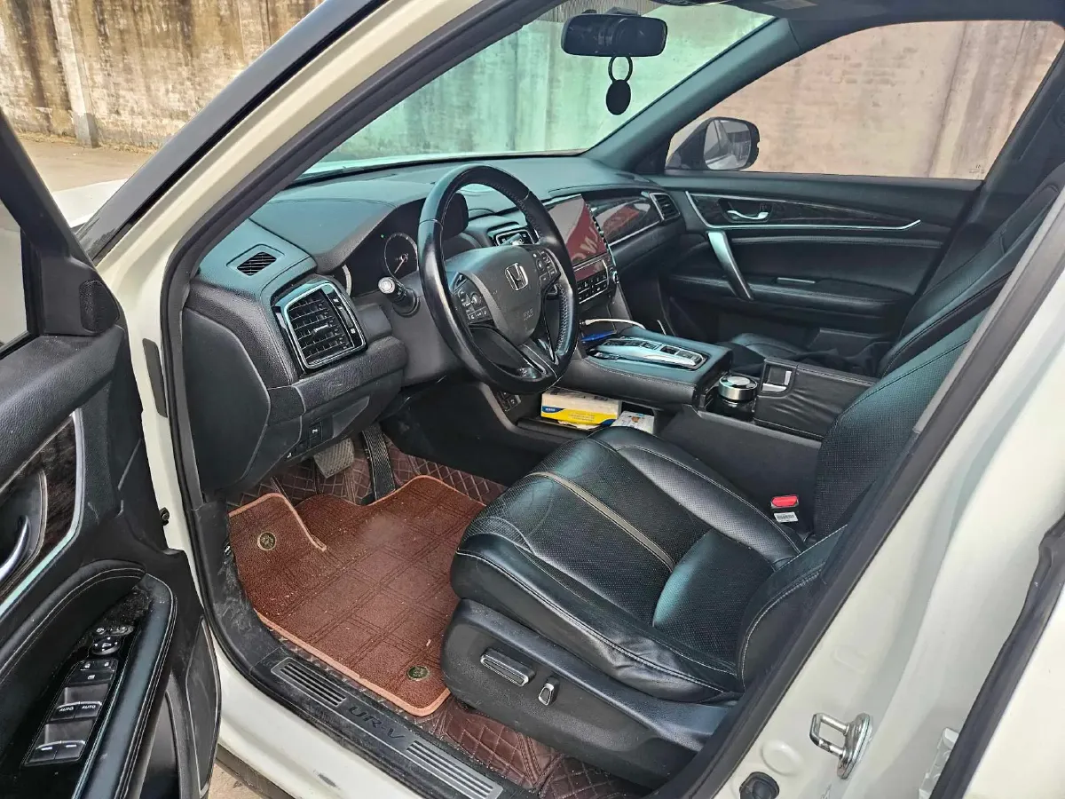 2020 Honda UR-V 2.0T 272HP L4 9AT,autocango,china used car exporter,china ev exporter,chinese used car exporter,chinese used ev exporter