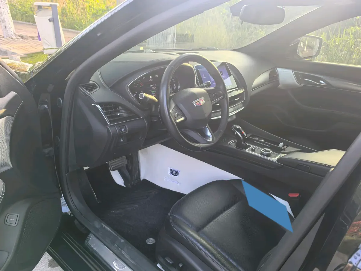 2021 Cadillac CT5 2.0T 237HP L4 10AT,autocango,china used car exporter,china ev exporter,chinese used car exporter,chinese used ev exporter